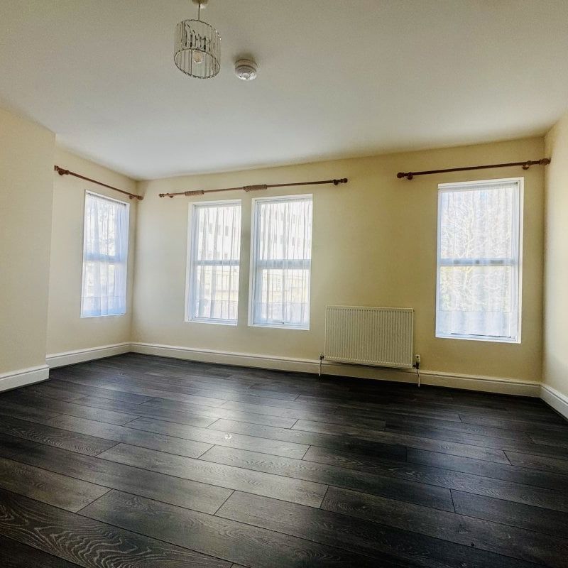 Commercial Road - Photo 1