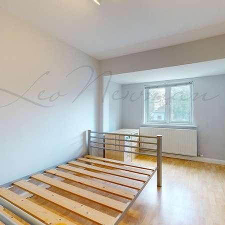 Ambrose Avenue, Golders Green, NW11 - Photo 1