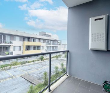 MODERN FURNISHED STUDIO IN THE BEST LOCATION - Photo 5