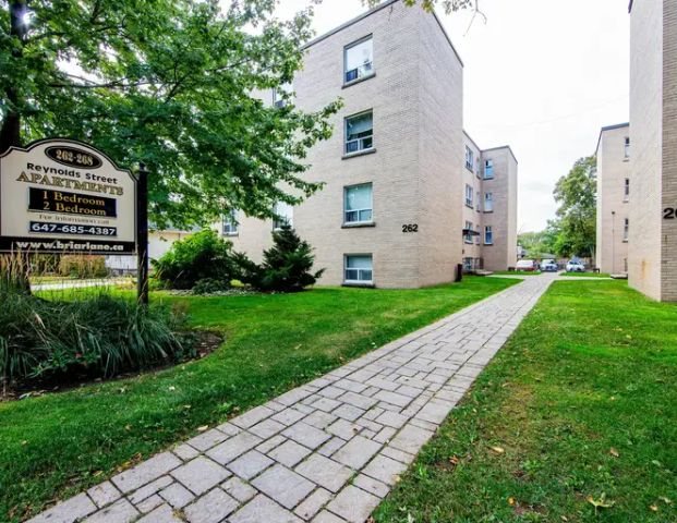 262 & 268 Reynolds Street | 268 Reynolds Street, Oakville - Photo 1