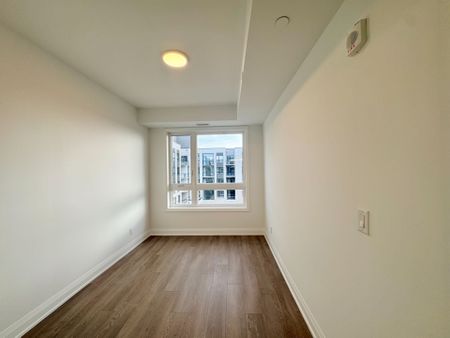 For Lease - 3250 Carding Mill Trail Unit# 409, Oakville, Ontario - Photo 5