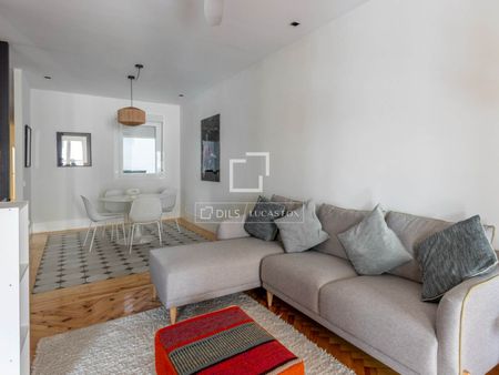Excellent 3 Bedroom apartment for rent in Ríos Rosas, Madrid - Photo 5