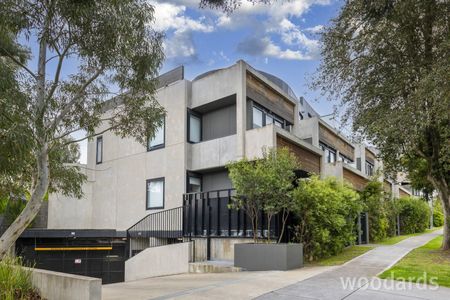 Stylish 1-Bedroom Apartment in the Heart of Camberwell - Photo 2