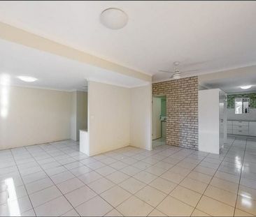Quiet Street, Walking Distance to the Ocean & Bay Breezes. - Photo 3