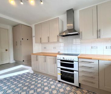 3 bedroom terraced house to rent - Photo 5