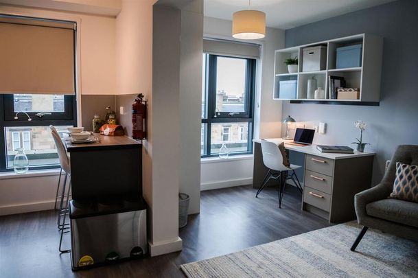 Studio to rent - Photo 1