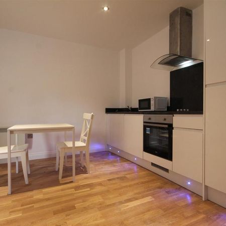 2 bedroom apartment to rent - Photo 3