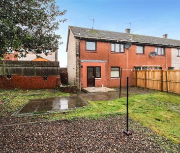 2 bedroom end of terrace house to rent - Photo 2