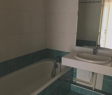 Location Appartement 2 pièces 54m² DECINES CHARPIEU 69150 - Photo 5