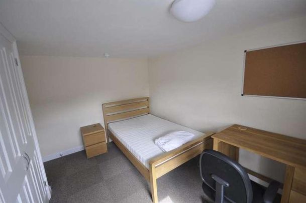 Gloucester Place (room) Cheltenham, GL52 - Photo 1