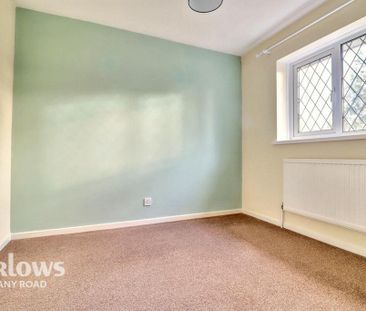 3 bedroom end of terrace house to rent - Photo 3