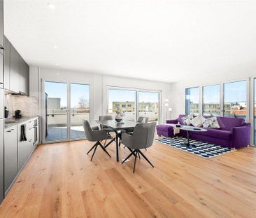 Magnifique attique meublé de 2,5 pièces avec terrasse de 65 m² à Av... - Photo 4