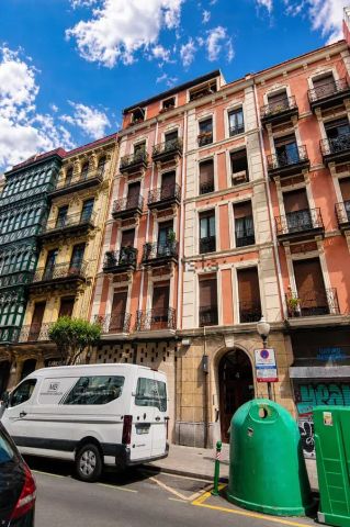 Alquiler de piso en Calle Lersundi, 3 - Foto 2