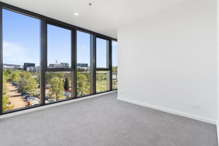 Living At The Griffin - Photo 3