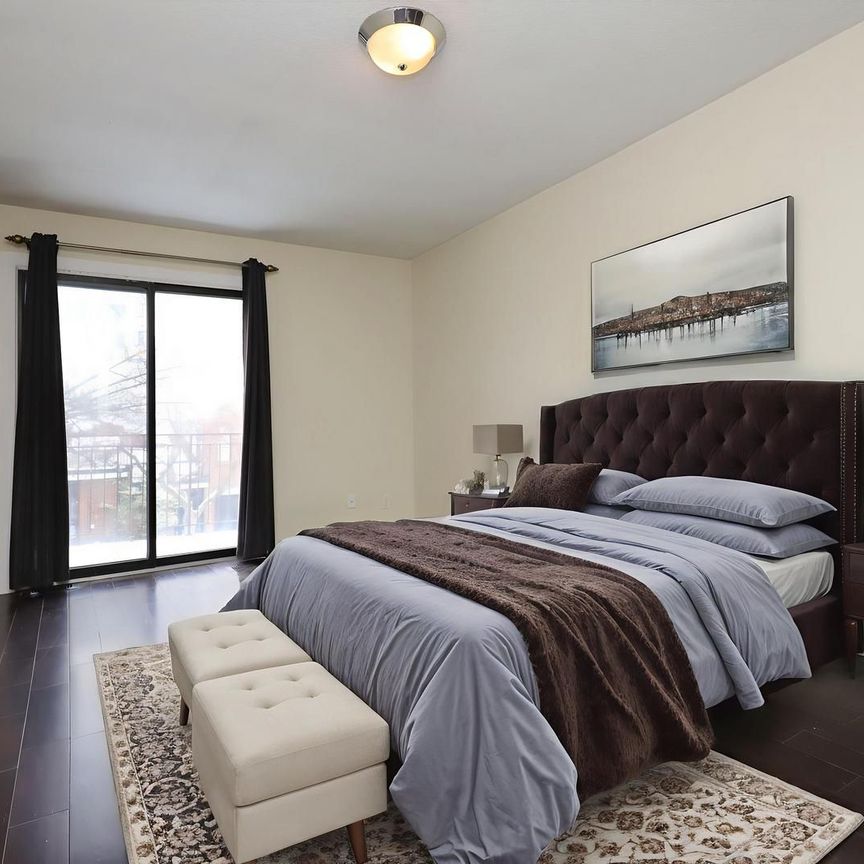 For Lease - 1021 Cedarglen Gate Unit# 16, Mississauga, Ontario - Photo 1