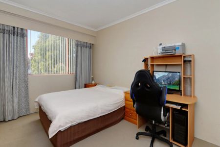 2 Bedroom Apartment In Ideal Location - Photo 3