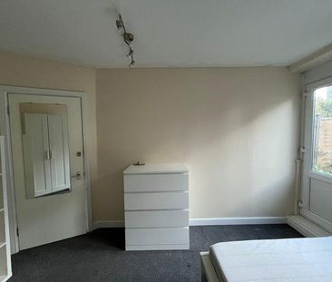 4 bedroom flat share to rent - Photo 6