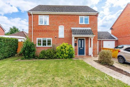 3 bedroom detached house to rent - Photo 5