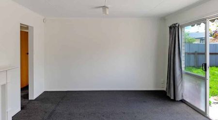 Quiet, Convenient & Perfect for Small Families - Photo 5