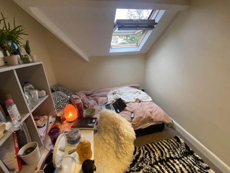 8 bedroom flat to rent - Photo 3