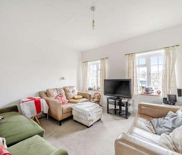 St. Lawrence House, Bagshot Road, Chobham, Woking, Surrey, GU24 - Photo 4