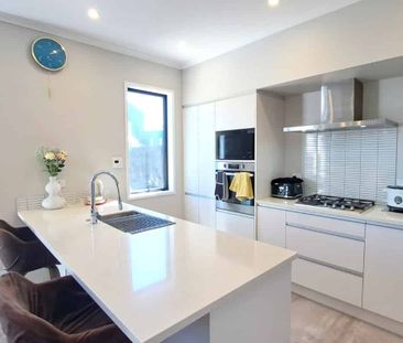 Fabulous Family House - Photo 2