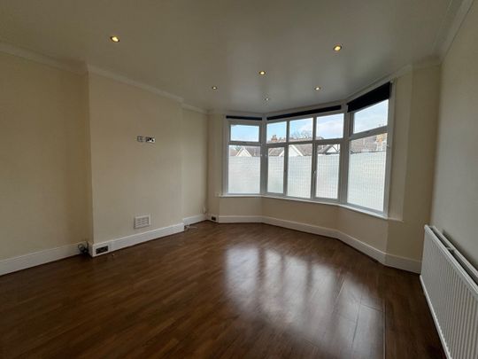 2 Bed Maisonette, Melfort Road, CR7 - Photo 1