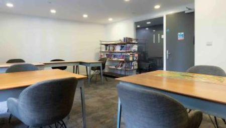 Platinum Penthouse - Photo 4