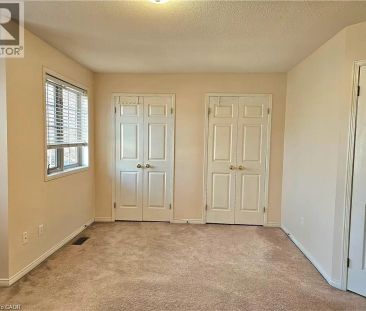 74 FOXBOROUGH Drive - Photo 5