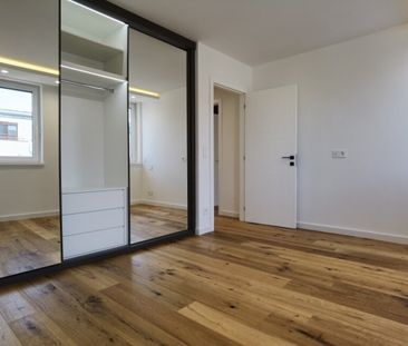 MÖBLIERTE WOHNUNG MIT LOGGIA - MODERNSTE AUSSTATTUNG - Foto 6