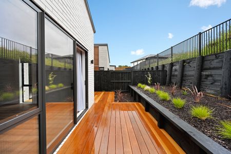 Welcome to your next chapter in refined, contemporary living. - Photo 3