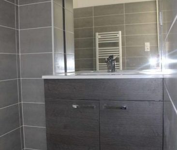 T2 AVEC TERRASSE ET PARKING - Photo 2