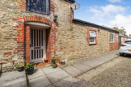 Ground Floor Flat, 6 Sheep Street, Swindon, Highworth, SN6 - Photo 4