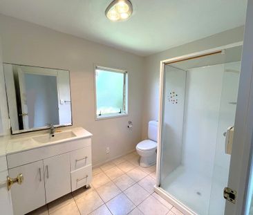 Somerville - Photo 2