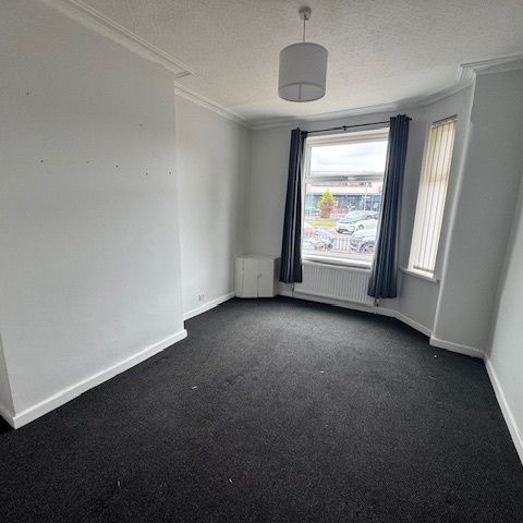 3 Bed Terraced House, Littleton Road, M7 - Photo 1