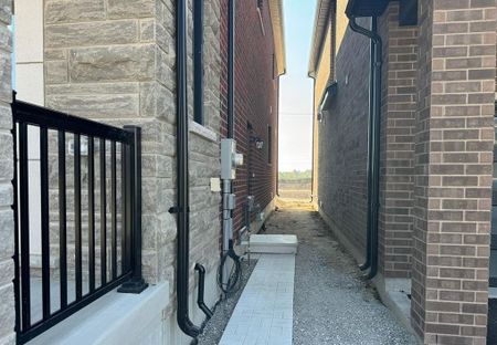 For Lease - 77 Suzuki Street Unit# Lower, Barrie, Ontario - Photo 2