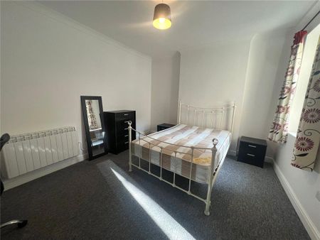 6 bedroom terraced house to rent - Photo 5