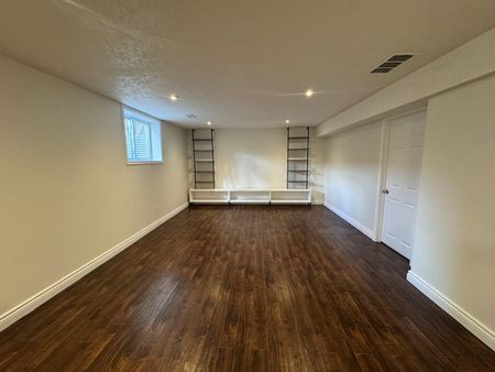 For Lease - 152 Goodwin Drive Unit# Basement, Guelph, Ontario - Photo 3