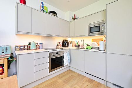 2 bedroom apartment to rent - Photo 3