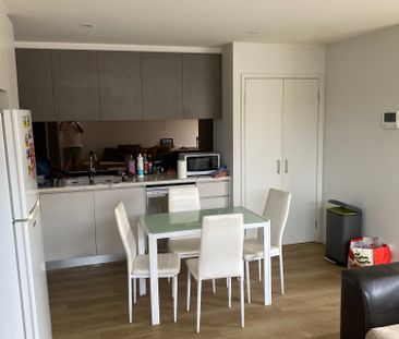 St Kilda East - Photo 2