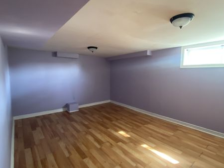 Spacious 3-Bed, 1.5-Bath Rental | 21B Kennedy Drive, Dartmouth | $2000 Available Now - Photo 3