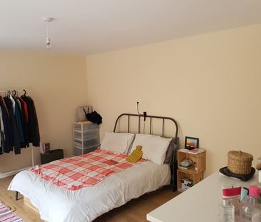1 Bed Flat, Archway, N19 - Photo 1