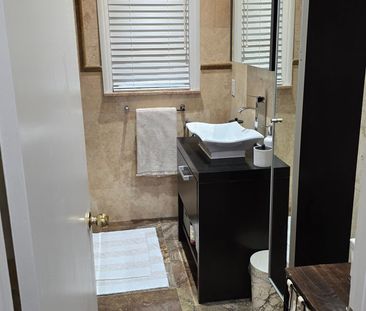 For Lease - 11 Northolt Court, Toronto, Ontario - Photo 3
