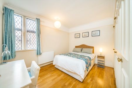 Church Close, London, W8, London - Photo 4