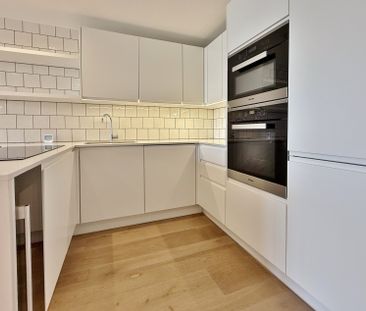 Queens Wharf, Crisp Road, Hammersmith, London, W6 - Photo 3