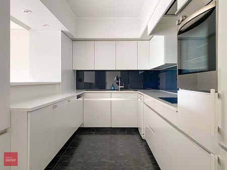 Instapklaar lichtrijk appartement op gegeerde topligging | Gemeenteplein - Foto 2