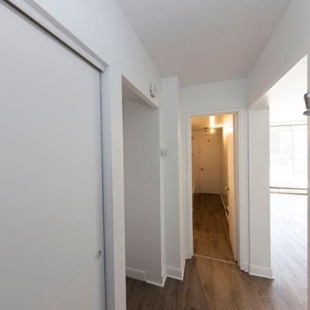 1 CH - 1 SDB - Québec - $899 /mo - Photo 3