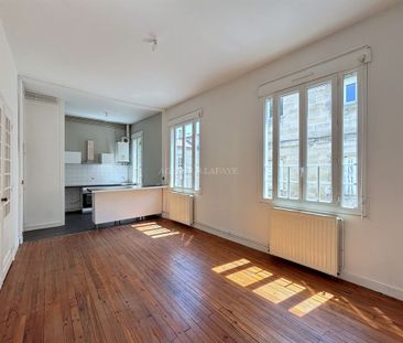 Location Appartement 3 pièces 62m² BORDEAUX 33000 - Photo 2