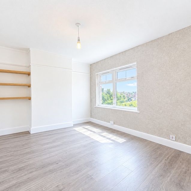 London Road, Ashford, Surrey,TW15 - Photo 1