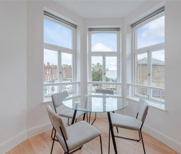 2 bedroom flat to rent - Photo 5